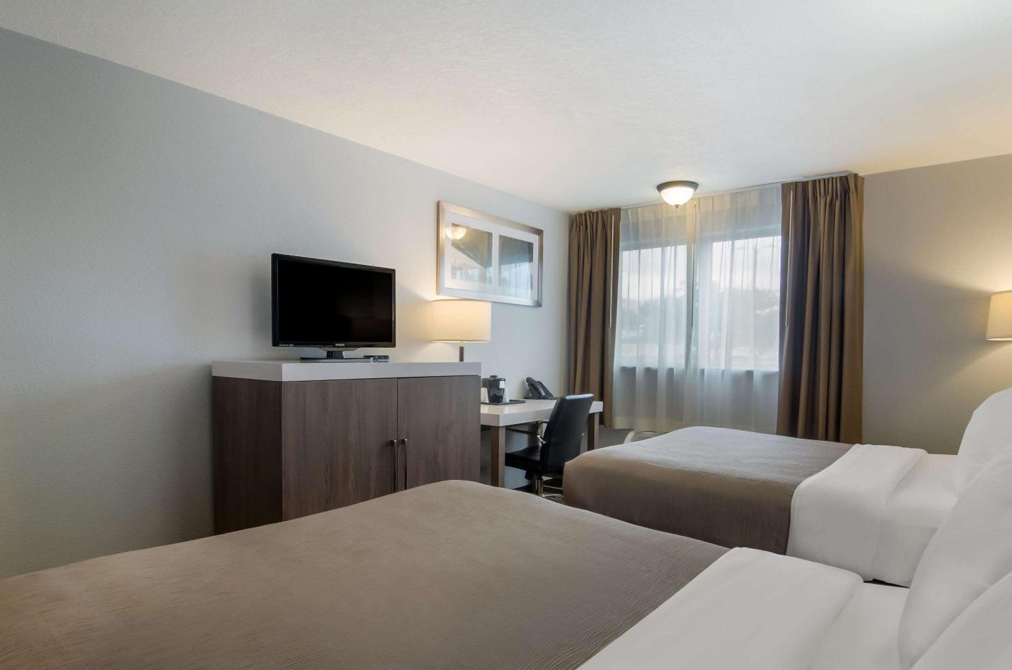 Quality Inn & Suites Silverdale Bangor-Keyport Extérieur photo