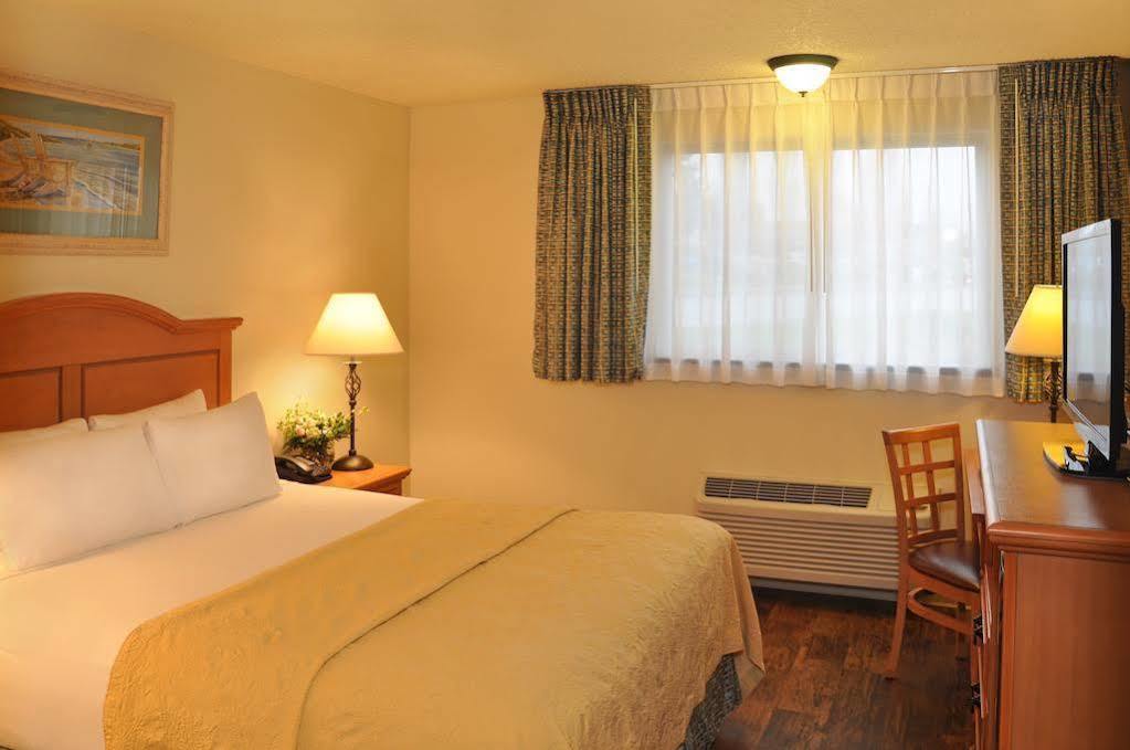 Quality Inn & Suites Silverdale Bangor-Keyport Extérieur photo